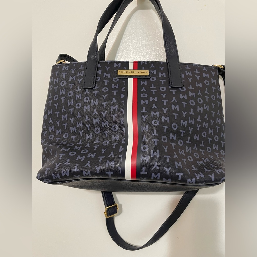 Tommy Hilfiger Navy blue Spellout Faux Leather Crossbody/Shoulder logo handbag
